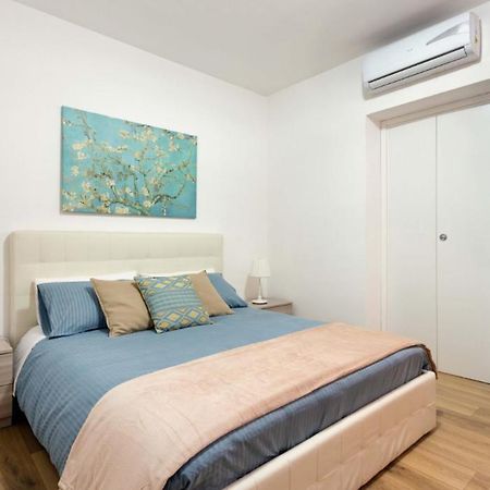 Centre Apartment Grotte Bianche 2 Катания Экстерьер фото