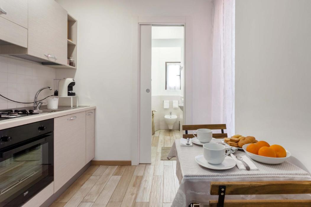 Centre Apartment Grotte Bianche 2 Катания Экстерьер фото