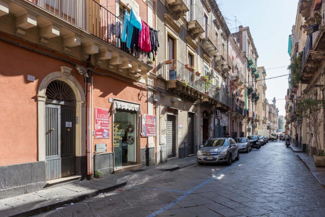Centre Apartment Grotte Bianche 2 Катания Экстерьер фото